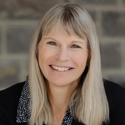 Lisa Heckert portrait.