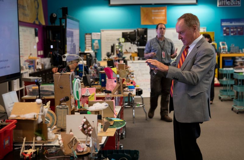 BOV visit D.C. area K-12 STEM education llab in 2019. Photo by Erin Williams/Virginia Tech