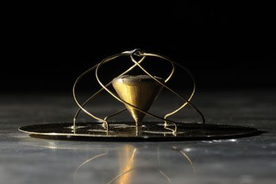World's smallest antenna for ultra-wideband communications.