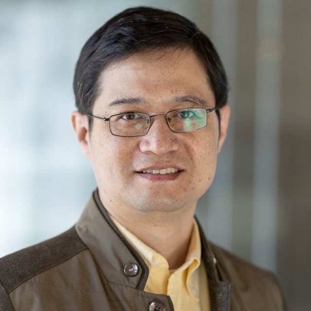 Lingjia Liu portrait.